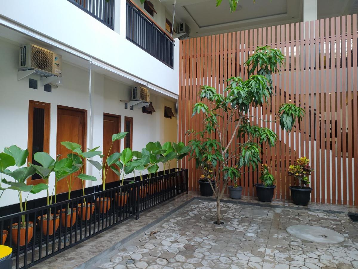 Omah Nayan Hotel Maguwo Ngoại thất bức ảnh
