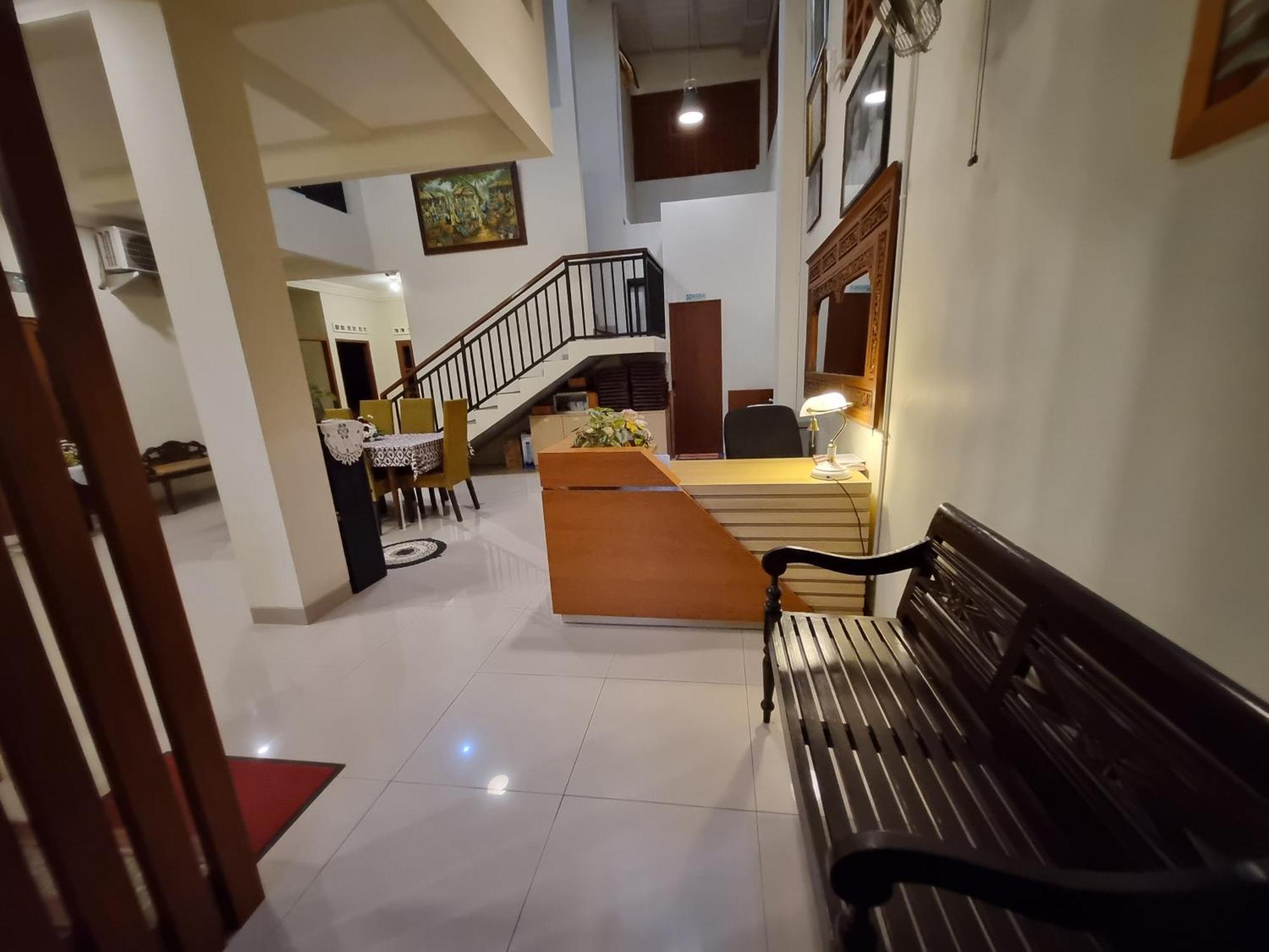 Omah Nayan Hotel Maguwo Ngoại thất bức ảnh