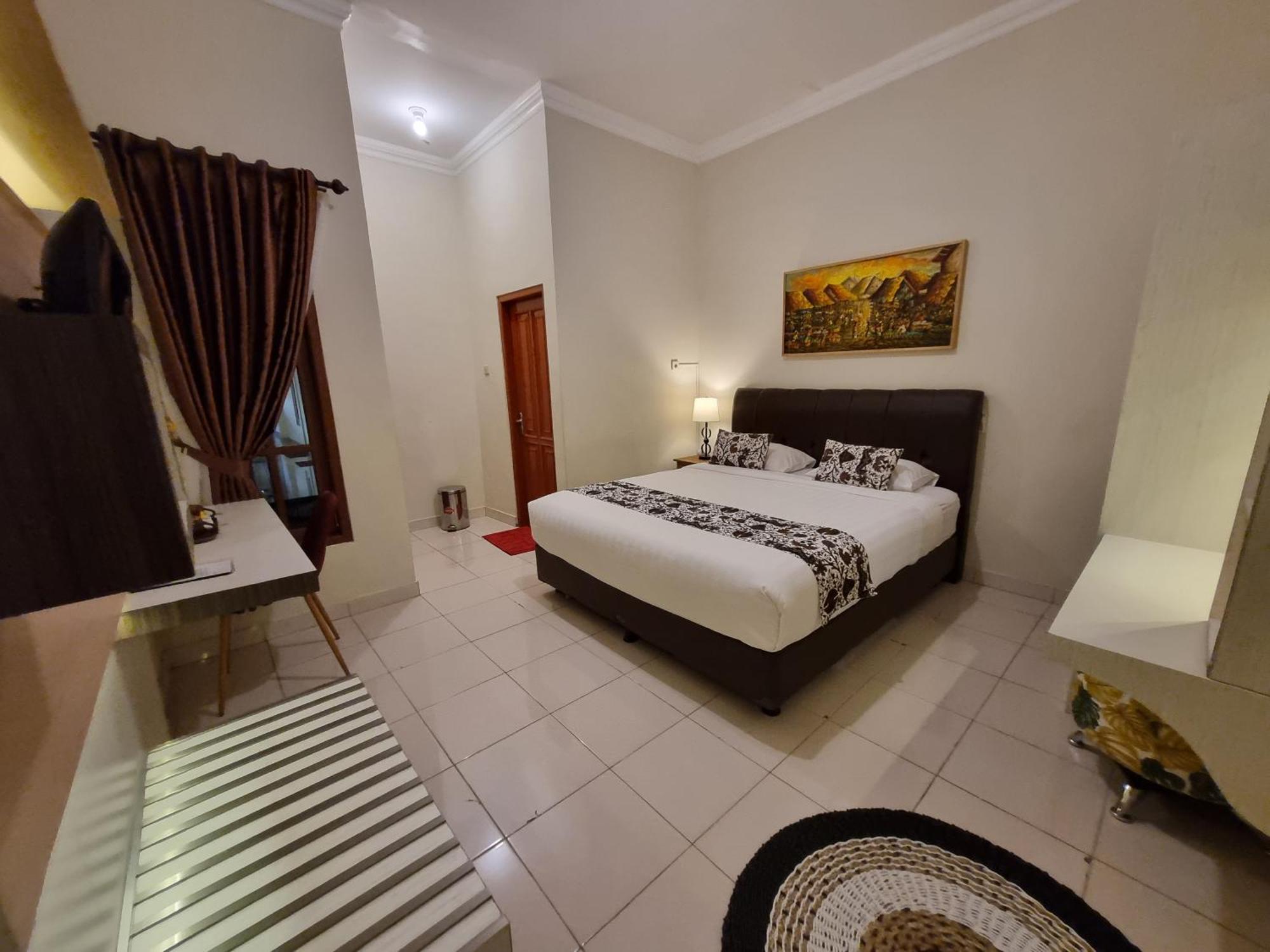 Omah Nayan Hotel Maguwo Ngoại thất bức ảnh