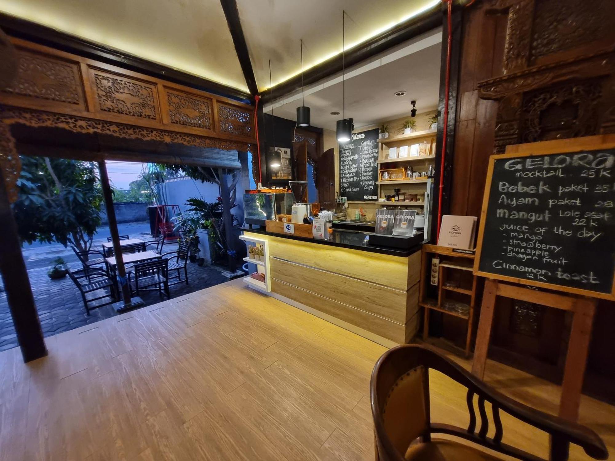 Omah Nayan Hotel Maguwo Ngoại thất bức ảnh